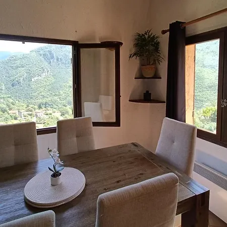 Appartement Privatise Dans Maison Utelle Buitenkant foto